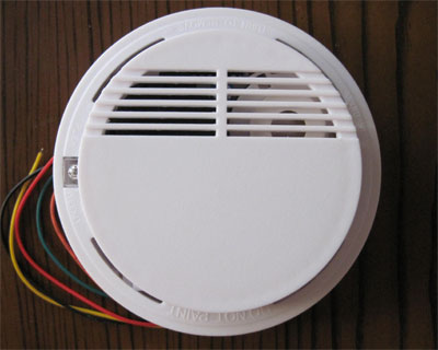 Проводной датчик дыма